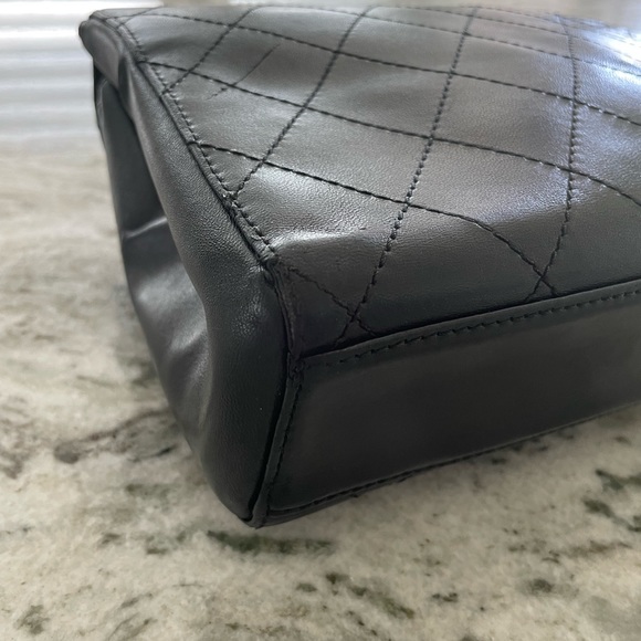 Authentic Chanel Flap Bag - Picture 5 of 10